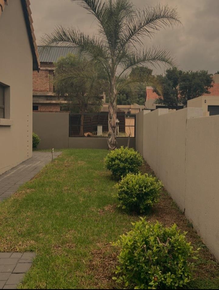 To Let 3 Bedroom Property for Rent in Leloko North West